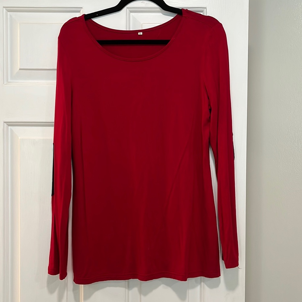 Long sleeve with elbow stitching